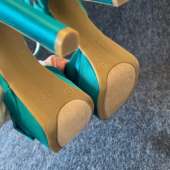Chinese Laundry Teal Platform Heels 8 - Picture 6 of 6